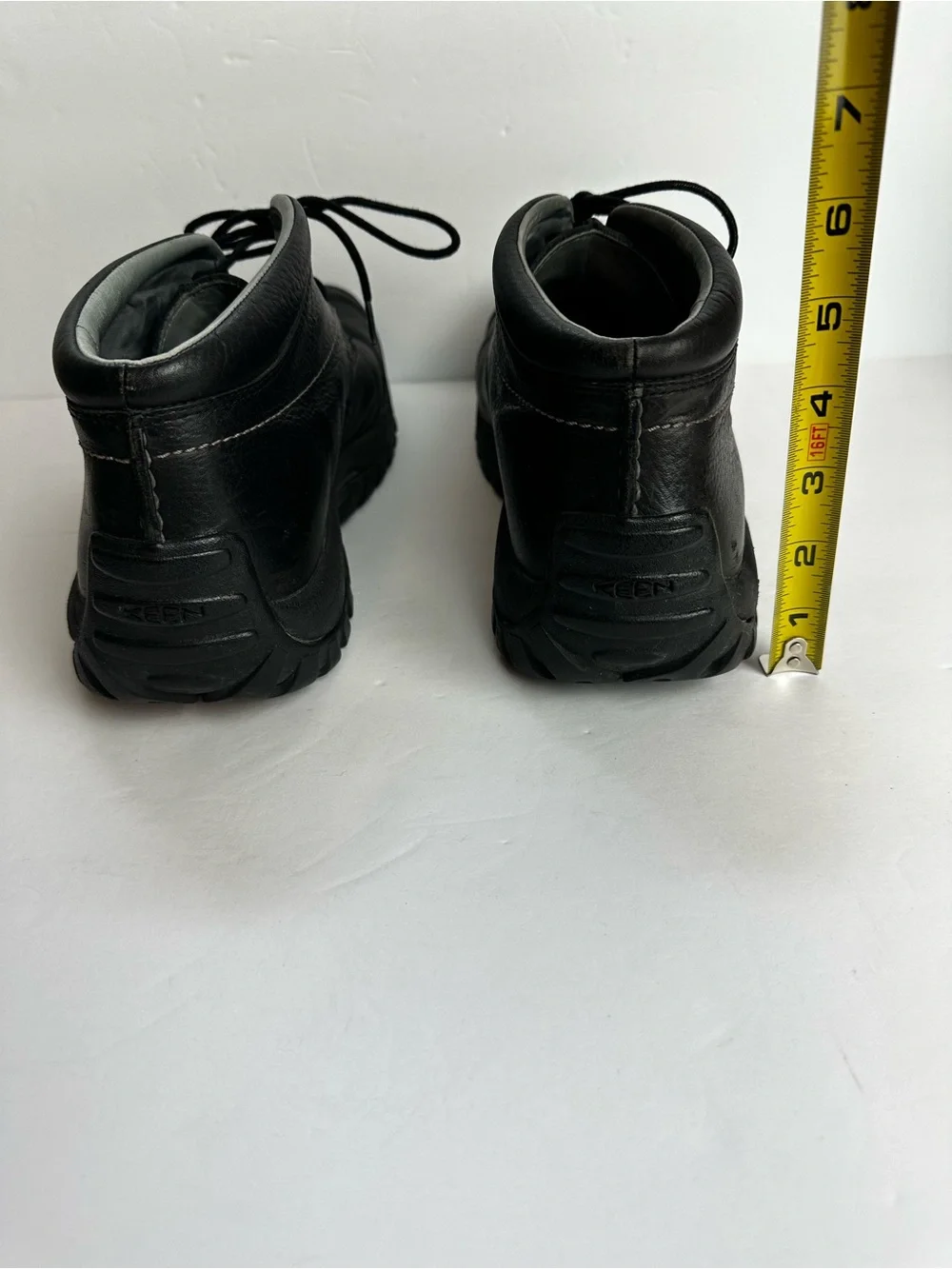 Keen leather chukka